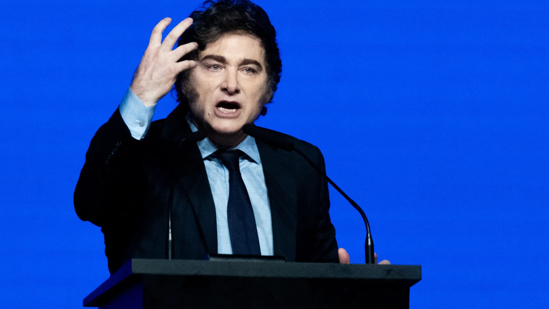 Argentina suspende eleições primárias, em vitória para Milei mesmo após criptogate