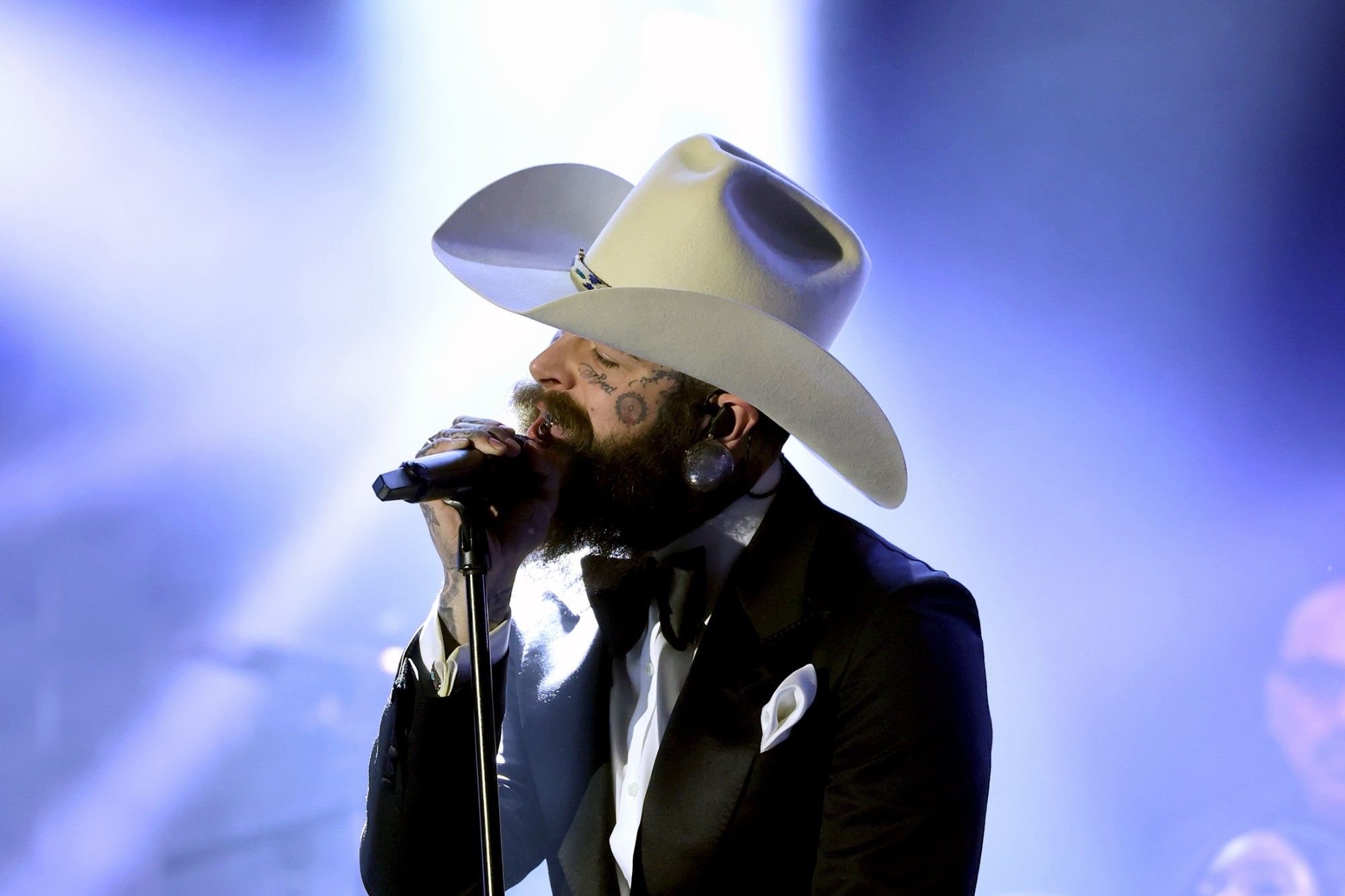 Por que o pivô pessoal de Post Malone é uma masterclass em rebrands