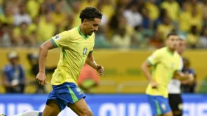 Provocação de Raphinha, resposta dos argentinos e tabu tensionam Brasil x Argentina