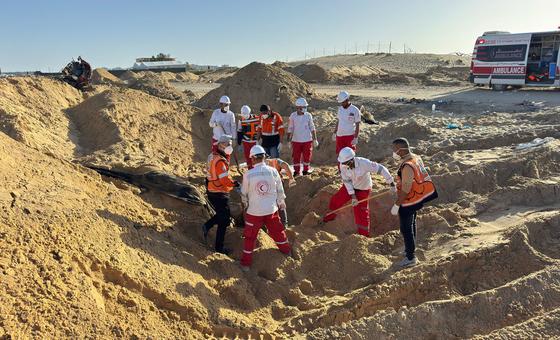 Gaza Assunto Auxiliar assassinatos: um humanitário ainda desaparecido em maiúsculas em massa