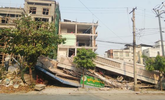 Os perigos crescem para sobreviventes de terremoto de Mianmar, sistema de saúde 'oprimido'