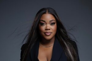 Ela construiu um império da mídia a partir de seu telefone - agora tem mais influência do que o New York Times