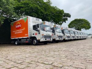 JBS aumenta frota elétrica de caminhões no Paraná