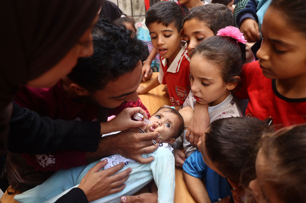 As crianças receberam a vacina contra a poliomielite como parte de uma campanha em todo o Gaza. (arquivo)