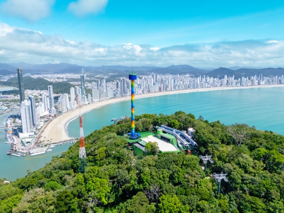 Super Gyro Tower chega ao Brasil em operação conduzida pela Next Shipping