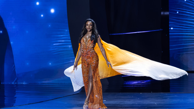 Miss Jamaica segue na UTI após queda forte no Miss Universo