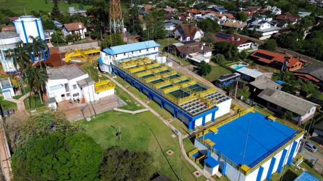 BNDES libera R$ 2 bilhões para Corsan ampliar rede de esgoto