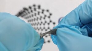 Bateria de íon-sódio criada na UFPR aponta caminhos para substituir lítio