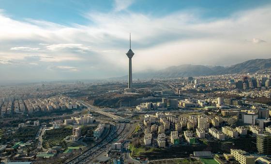 Irã: 'A matança de manifestantes pacíficos deve parar', diz chefe de direitos humanos da ONU