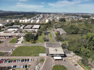 Refap alcança produção recorde no fim de 2025