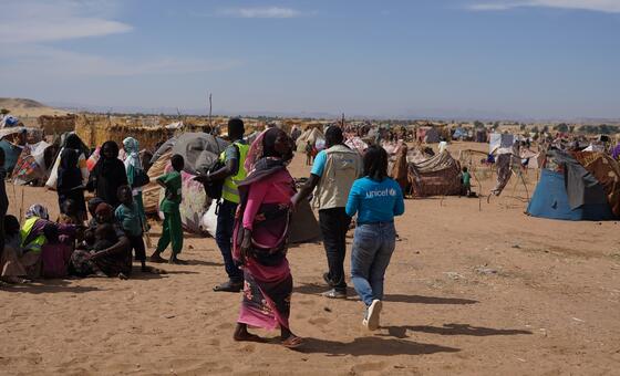 Notícias do mundo em resumo: Escalada da violência no Sudão, perigo civil aumenta na Ucrânia, cortes na ajuda à Etiópia
