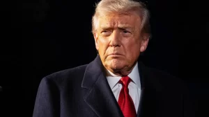 EUA: Promotores renunciam após morte de mulher pelo ICE