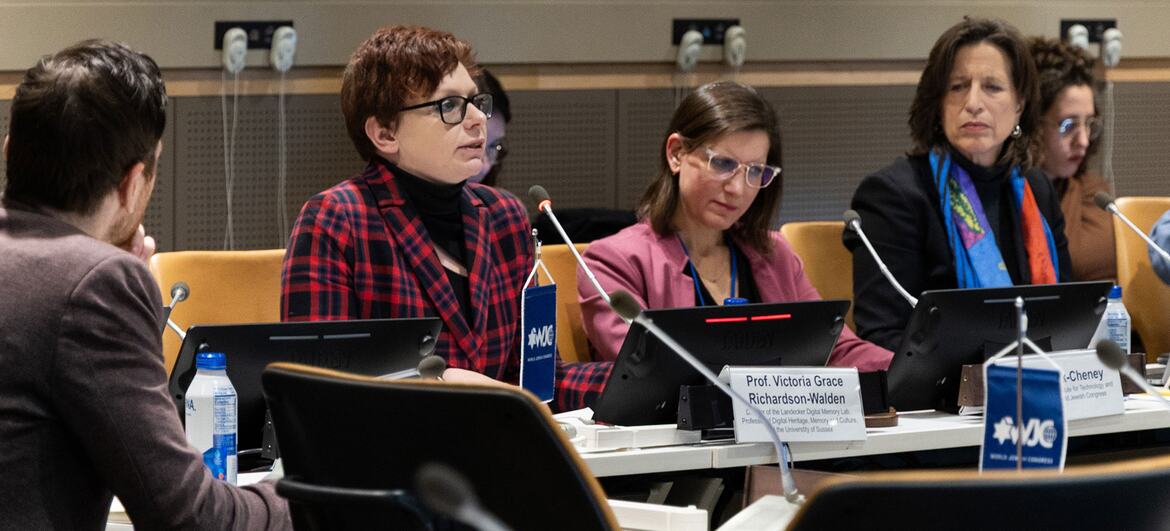 A professora Victoria Grace Richardson-Walden, diretora do Landecker Digital Memory Lab da Universidade de Sussex, participa de um painel de discussão sobre 'Tecnologia, memória e o futuro da lembrança do Holocausto' na sede da ONU em Nova York.
