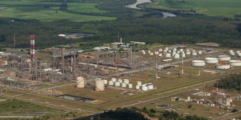 Petrobras abre mão de assumir controle da petroquímica Braskem