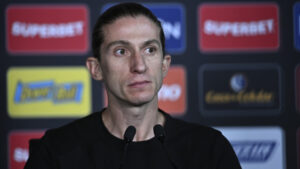 Flamengo dobra média de gols sofridos em 2026 e liga alerta em Filipe Luís