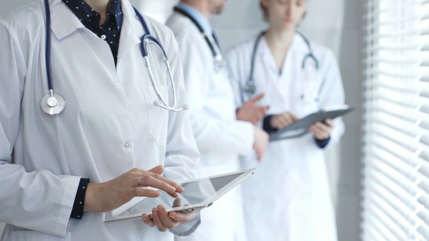 Qual o impacto do fim da jornada 6×1 no setor de saúde