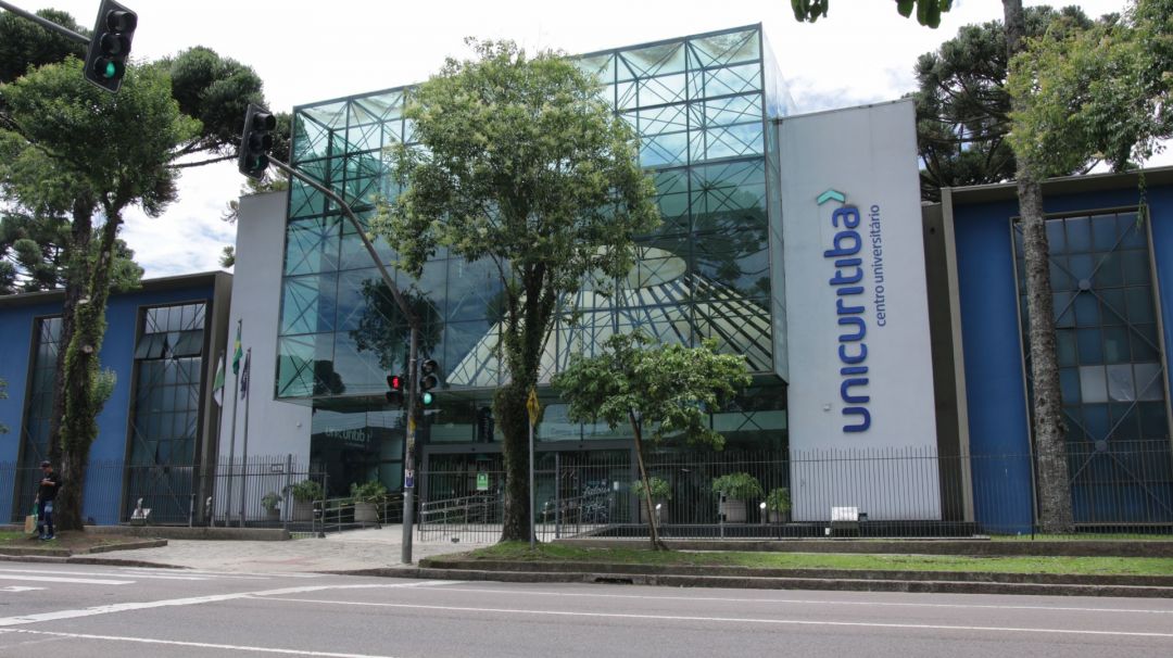 UniCuritiba: tradição acadêmica e formação transformadora