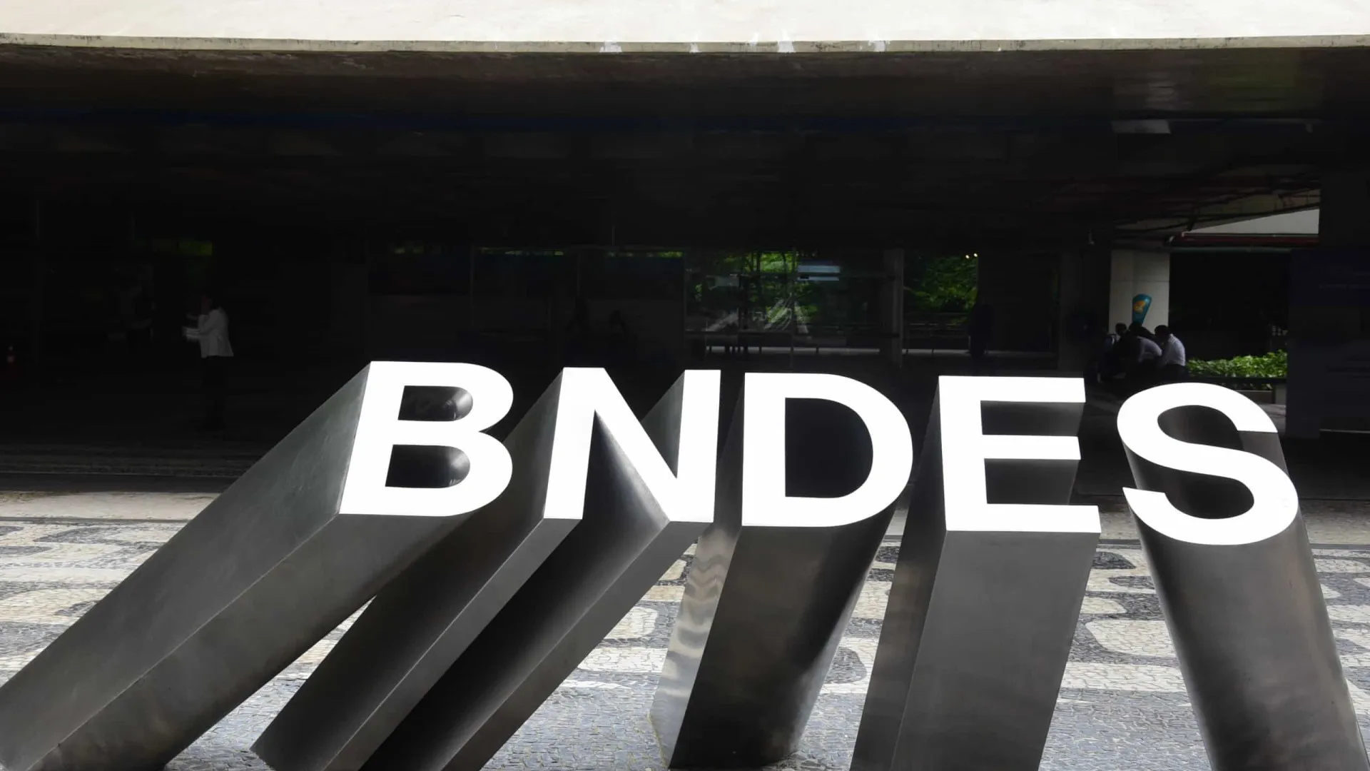 Lucro líquido do BNDES atinge R$ 9,6 bi no 4º tri e R$ 26,8 bi em 2025