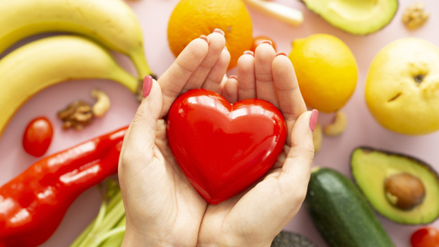 Dieta rica nestes 3 tipos de alimentos reduz o risco de doenças cardíacas