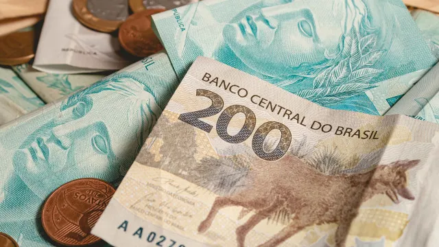 Arrecadação federal bate recorde e supera R$ 278 bilhões em abril