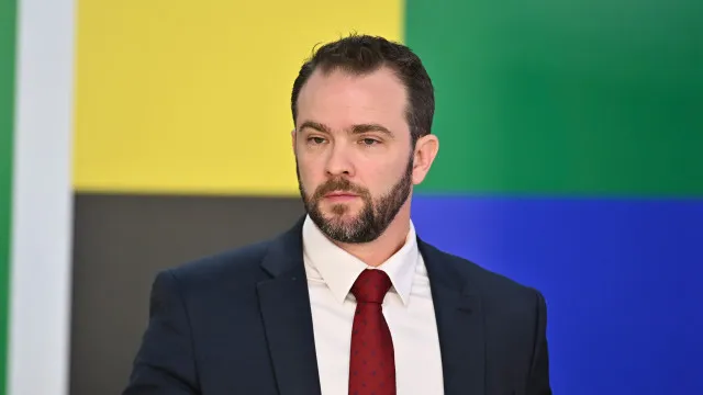 Durigan defende taxação de ultrarricos em agenda do G7